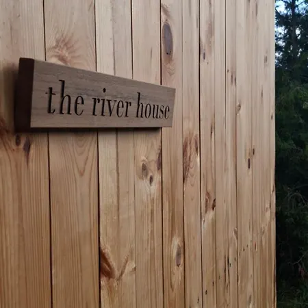 Holiday home The River House