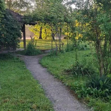 The River House בית נופש Lohovo