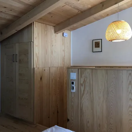 Holiday home The River House Lohovo